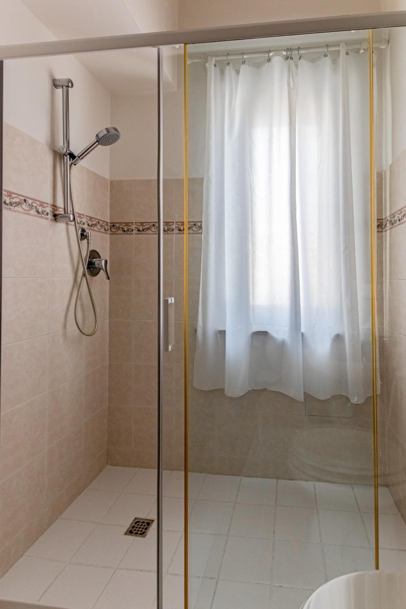 Privat overnatting Pit Stop, Con Bagno Privato, Parcheggio E Clima Pisa