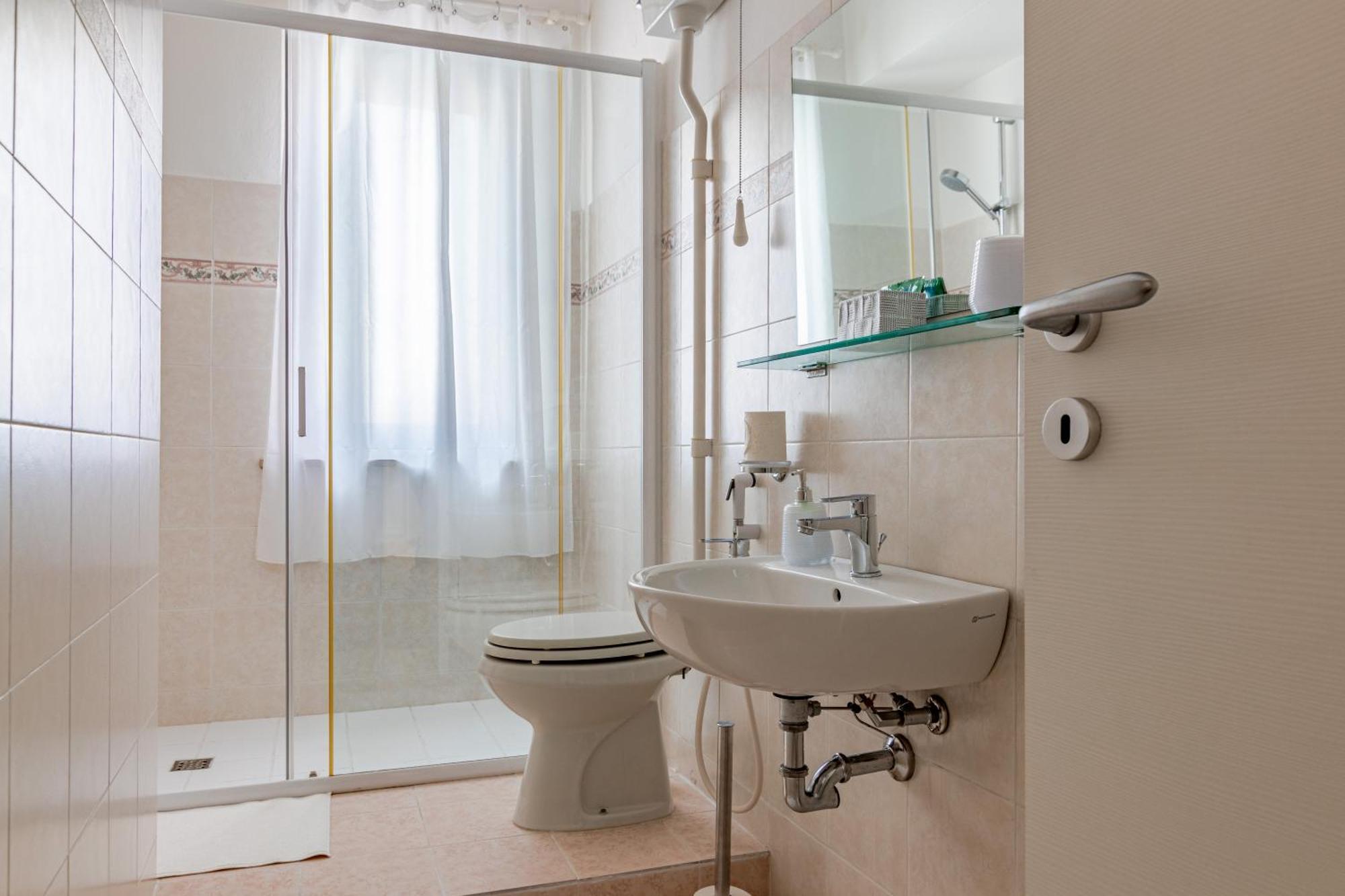Privat overnatting Pit Stop, Con Bagno Privato, Parcheggio E Clima *